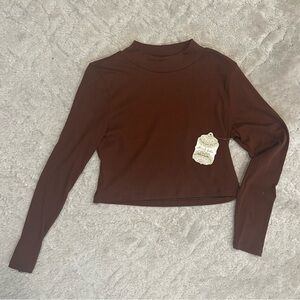 Long sleeve Alter’d State crop top